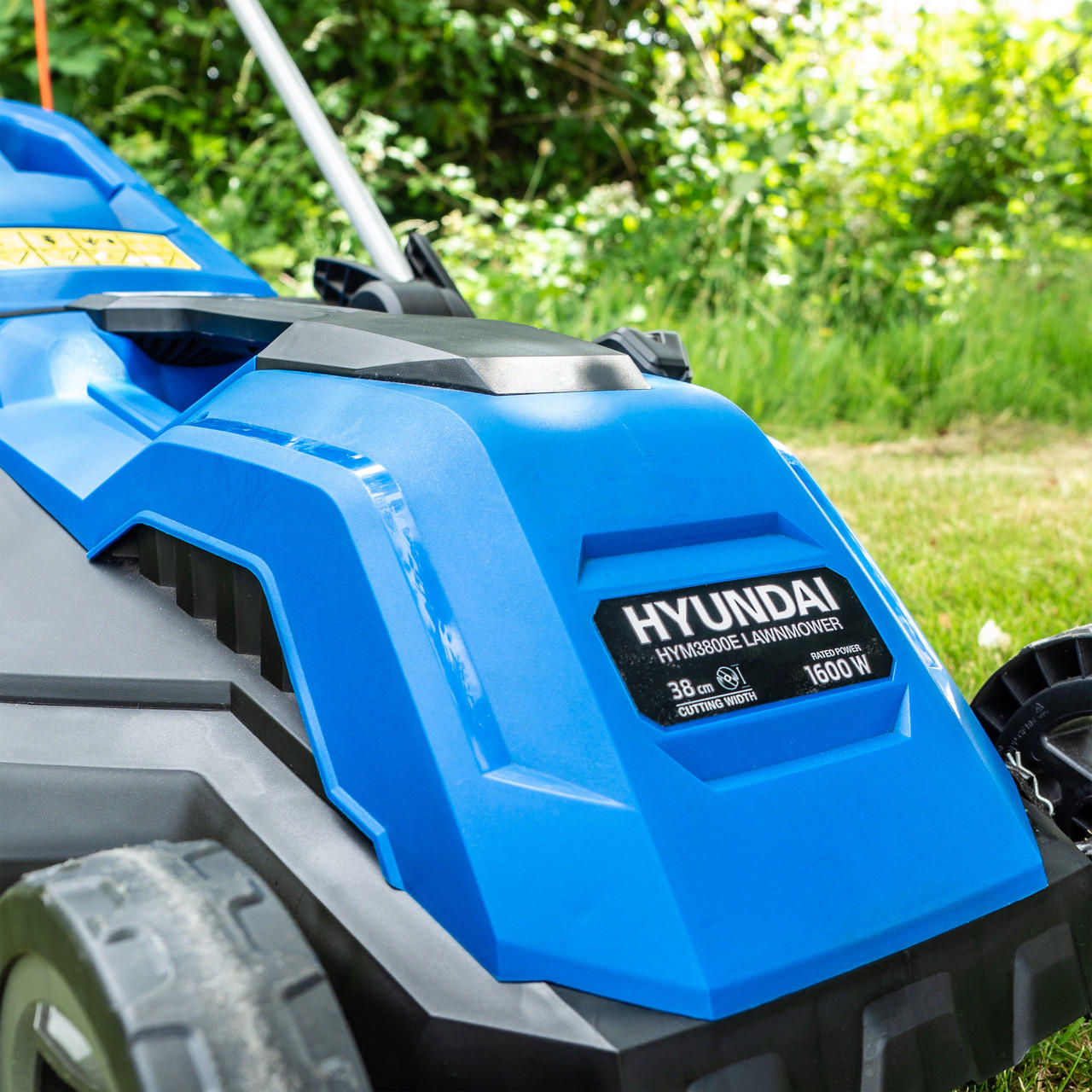 hyundai-38cm-corded-electric-1600w-230v240v-roller-mulching-lawnmower-or-hym3800e__65265